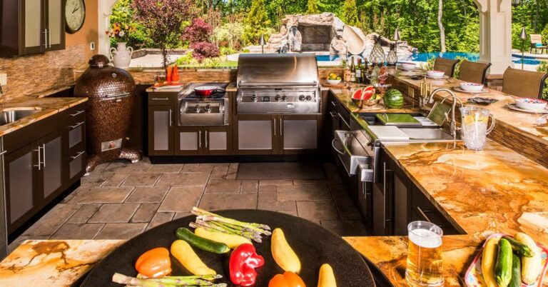 Outdoor Kitchen Designs for Modern Homes: Styles, Benefits, and Real-World Inspirations